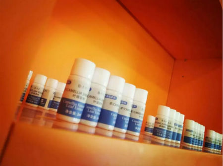 圣誕節，來NEWNEW智能光電美膚館給心愛的人驚喜吧