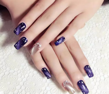 奔赴跨年趴，你需要TOK美甲來撐場面 