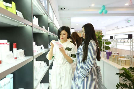 開(kāi)一家人人都愛(ài)逛的唯11美妝店，只要4招全搞定！