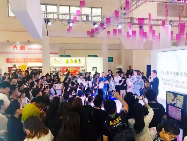 創業干貨丨直擊消費痛點,VN智能光電美膚館“錢”景無限