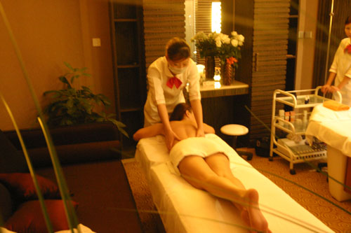 初學(xué)者美容師把手練軟的方法！