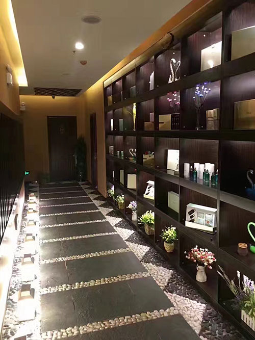 小型美容院加盟怎么考察品牌？