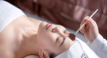 VN戰(zhàn)痘攻略：分階段分程度進行，根治痘痘就應該這么做