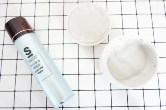 召香泥漿面膜 | 毛孔吸塵器!黑頭粉刺通通排干凈