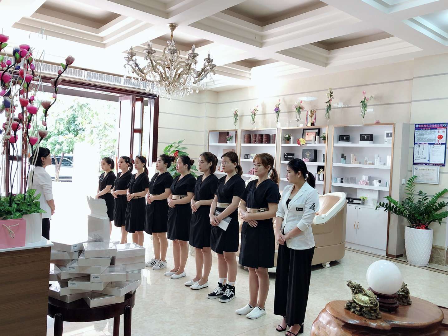 2023年美業(yè)老板更應(yīng)該經(jīng)營什么？