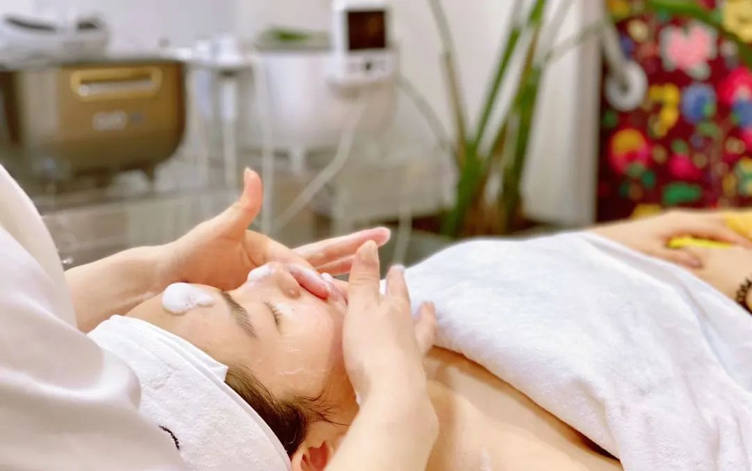 如何掌握流量密碼？抓住消費風向，美業營銷解析！